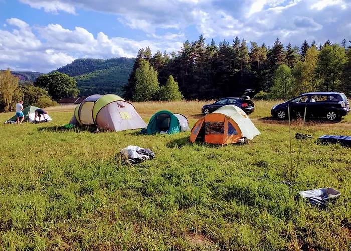 Gory Stolowe Camp -Miejsce Na Kamper, Przyczepe Lub Namiot