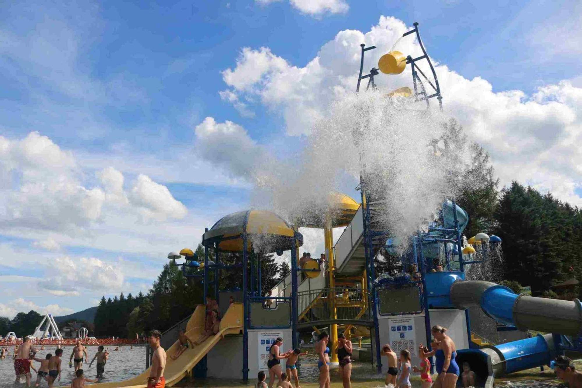 Campsite Gory Stolowe Camp -miejsce Na Kamper, Przyczepe Lub Namiot Radkow