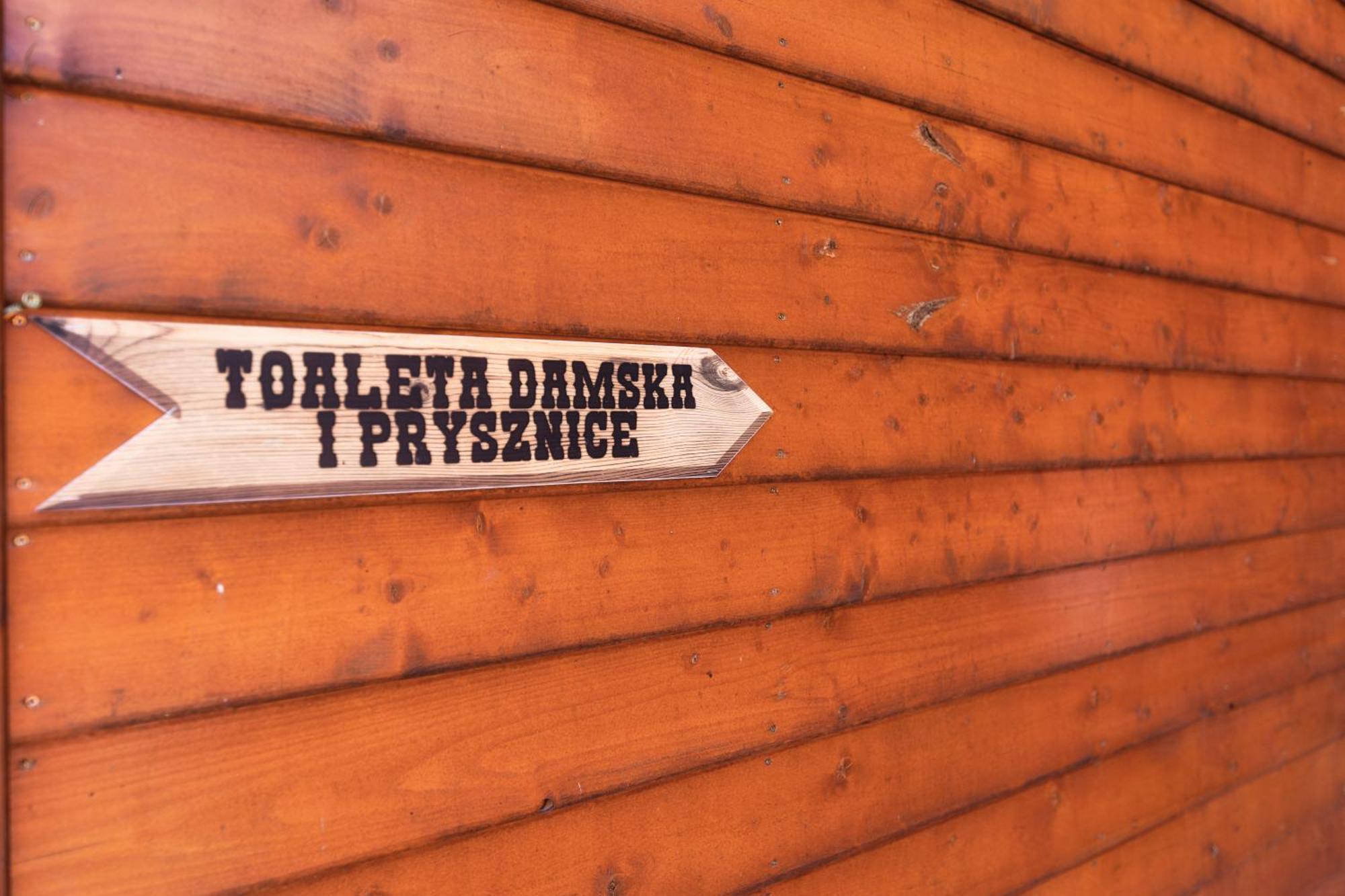 Gory Stolowe Camp -miejsce Na Kamper, Przyczepe Lub Namiot
